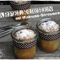 Apfelkuchen-mit-Walnuss-Streuseln-thecookingspoon