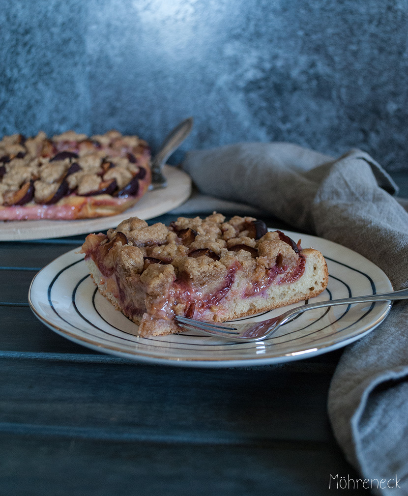 Zwetschgen-Streusel-Kuchen - Möhreneck