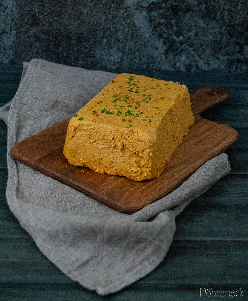 Cashew-Cheddar-Cheese