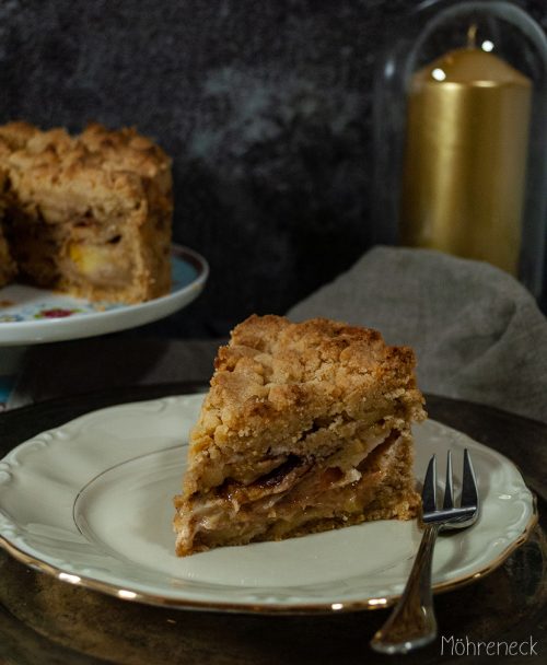 Spekulatius-Streuselkuchen mit Äpfeln