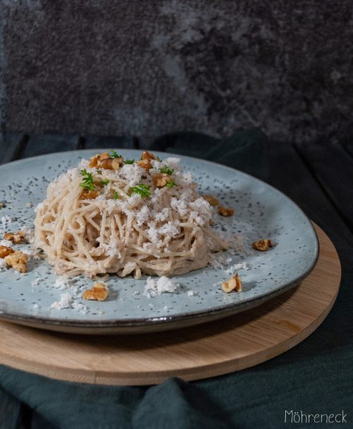 Pasta mit Petersilienwurzel-Sauce