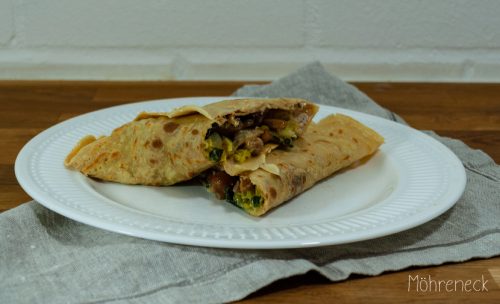 Crêpe mit Wirsing-Steinpilz-Füllung