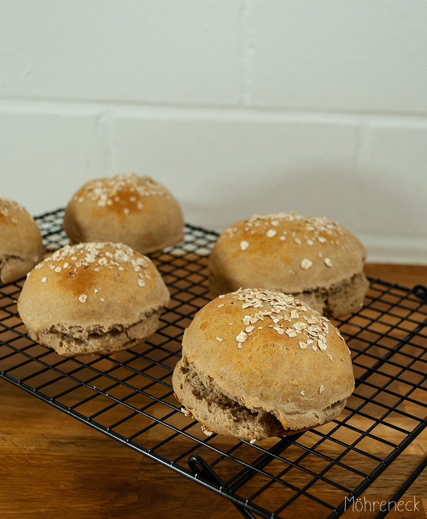 Vollkorn-Burger-Brötchen - Möhreneck