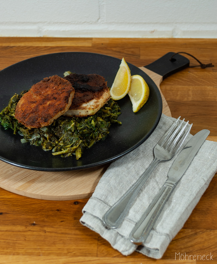 Kohlrabi-Schnitzel auf Zitronen-Spinat-Gemüse