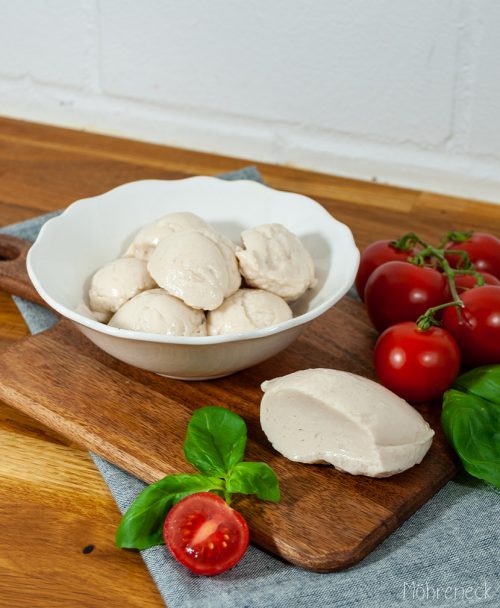 Cashew-Mozzarella