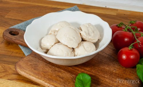 Cashew-Mozzarella