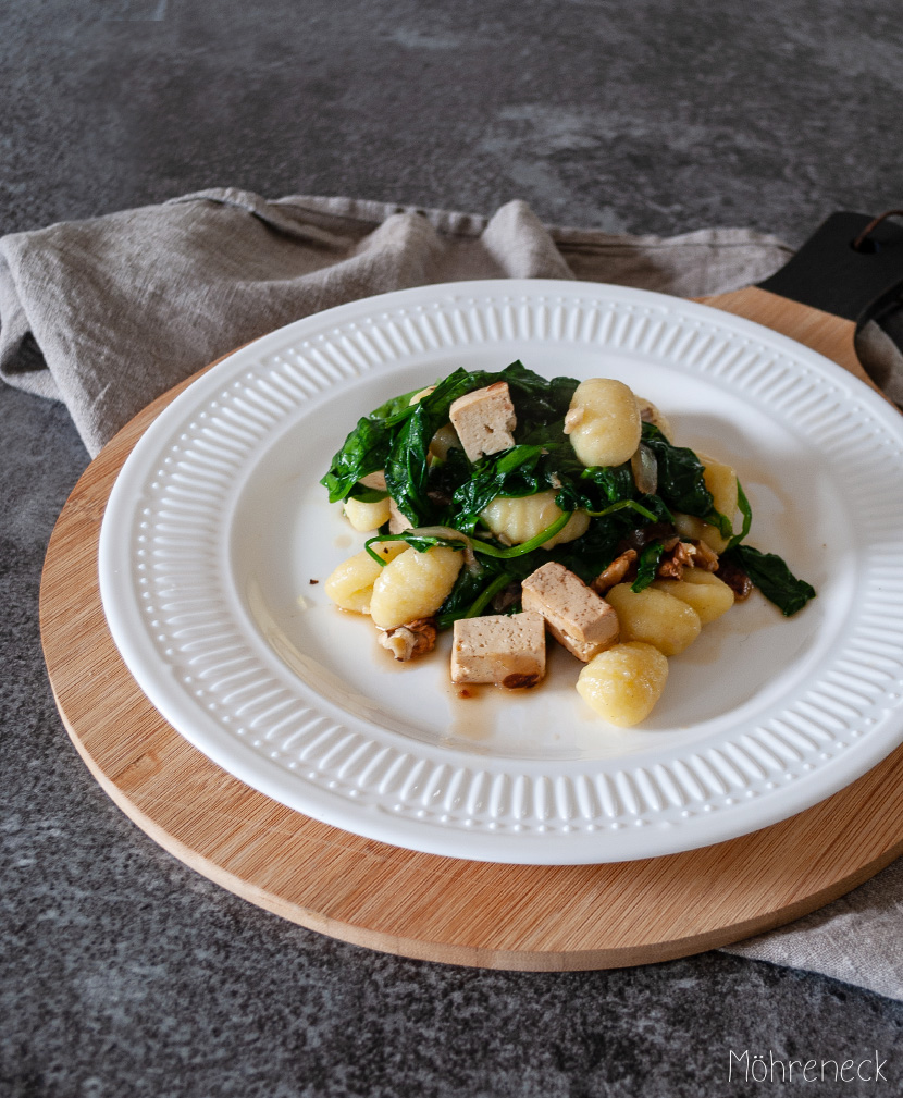 Gnocchi mit Spinat und Feto