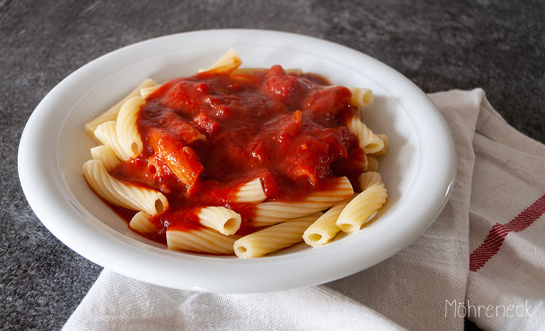 Pasta Napoli + drei Variationen - Möhreneck