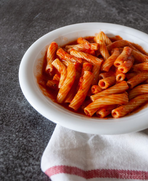 Pasta Napoli mit Frischkäse