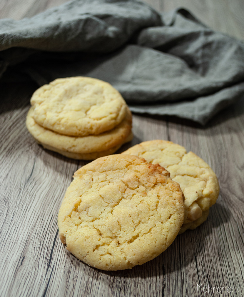 Maccadamia Cookies