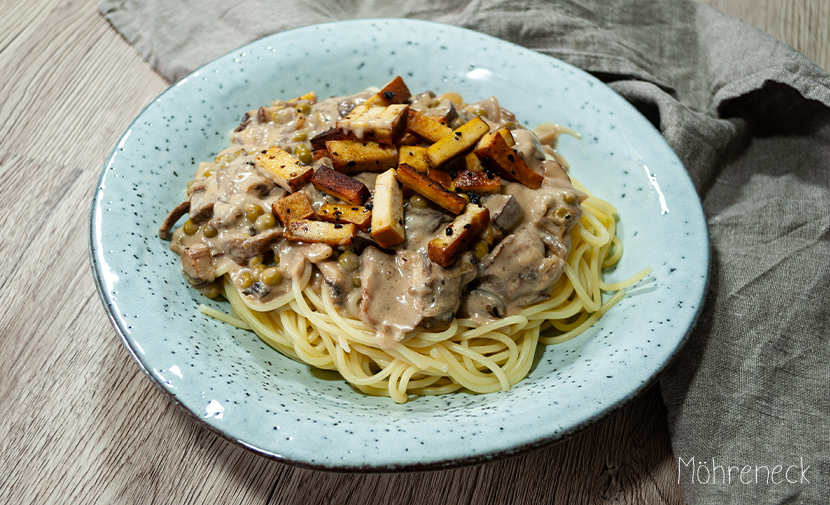 Pasta mit Steinpilz-Rahm-Sauce