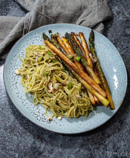 karamellisierter Spargel mit Pesto-Pasta - Möhreneck