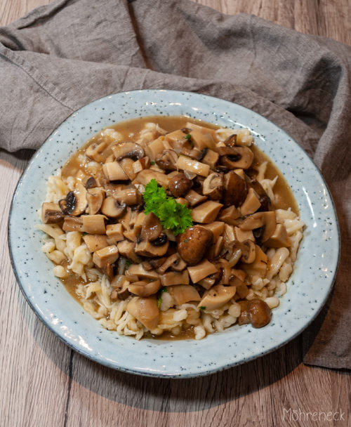 Rahmschwammerl mit Spätzle