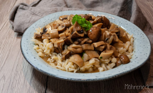 Rahmschwammerl mit Spätzle