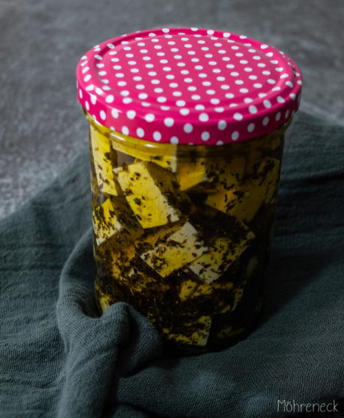 Tofu in Kräutermarinade