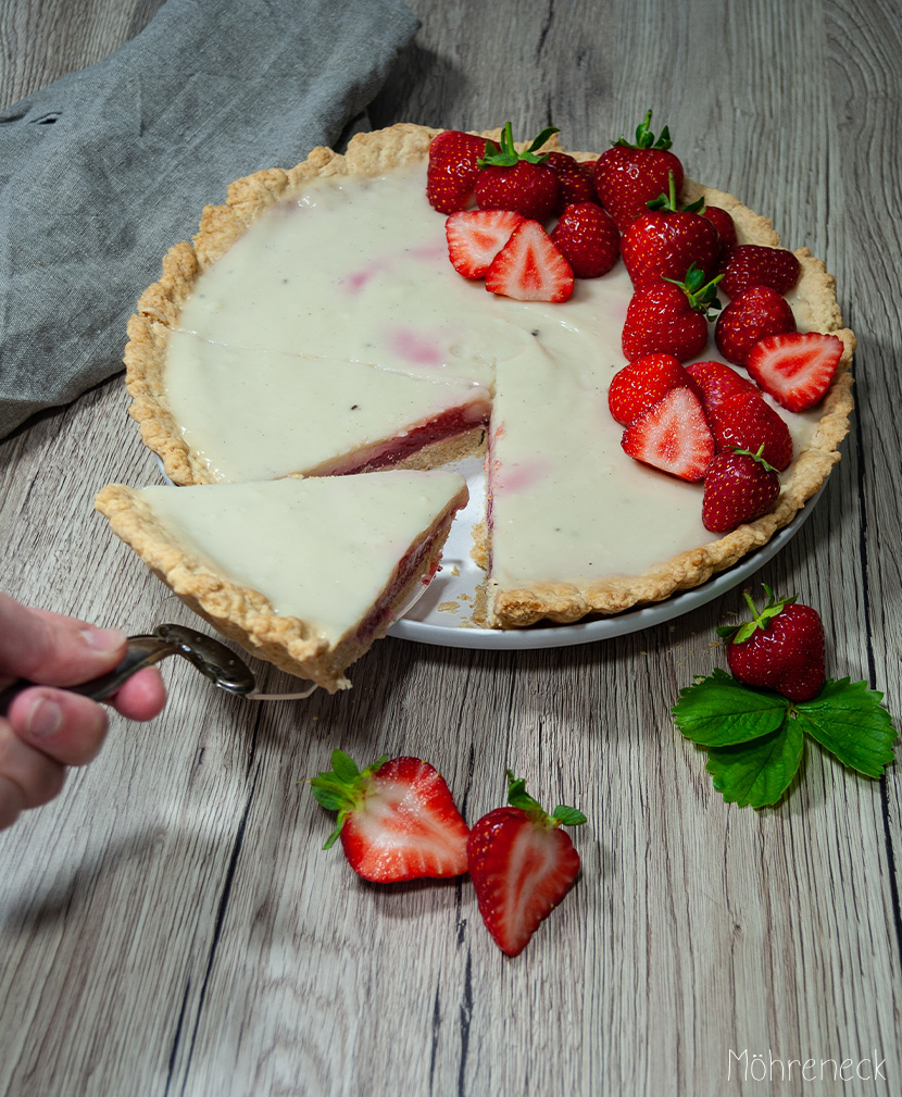 Melktert mit Erdbeeren