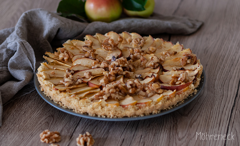 Apfeltarte mit karamellisierten Walnüssen - Möhreneck