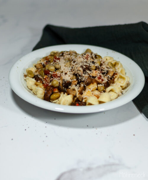 Pasta mit Bohnen und Champignons